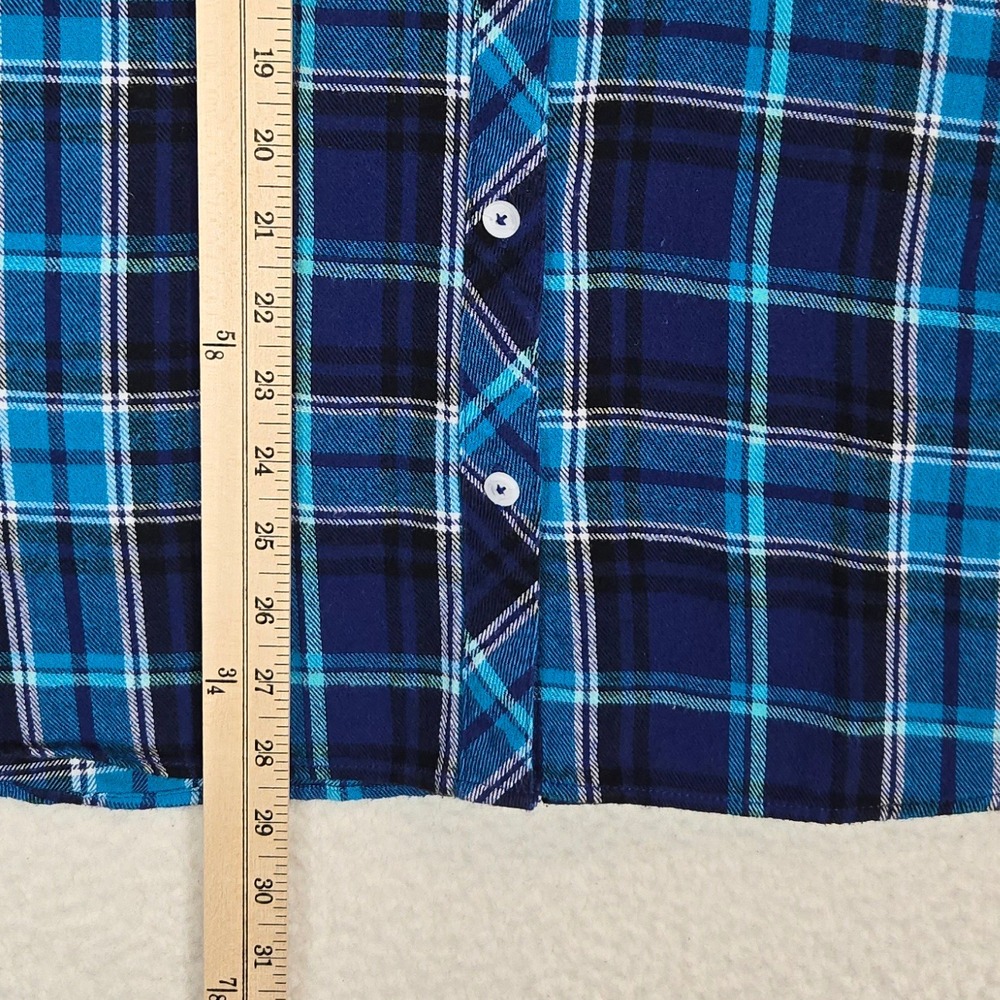 Woolrich Plaid Flannel Shirt Womens XXL Blue Navy Soft Lightweight Button Down‎ - Picture 6 of 11
